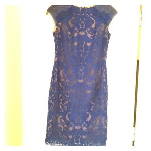 Tadashi Shoji lace dress size 2 NWOT $140